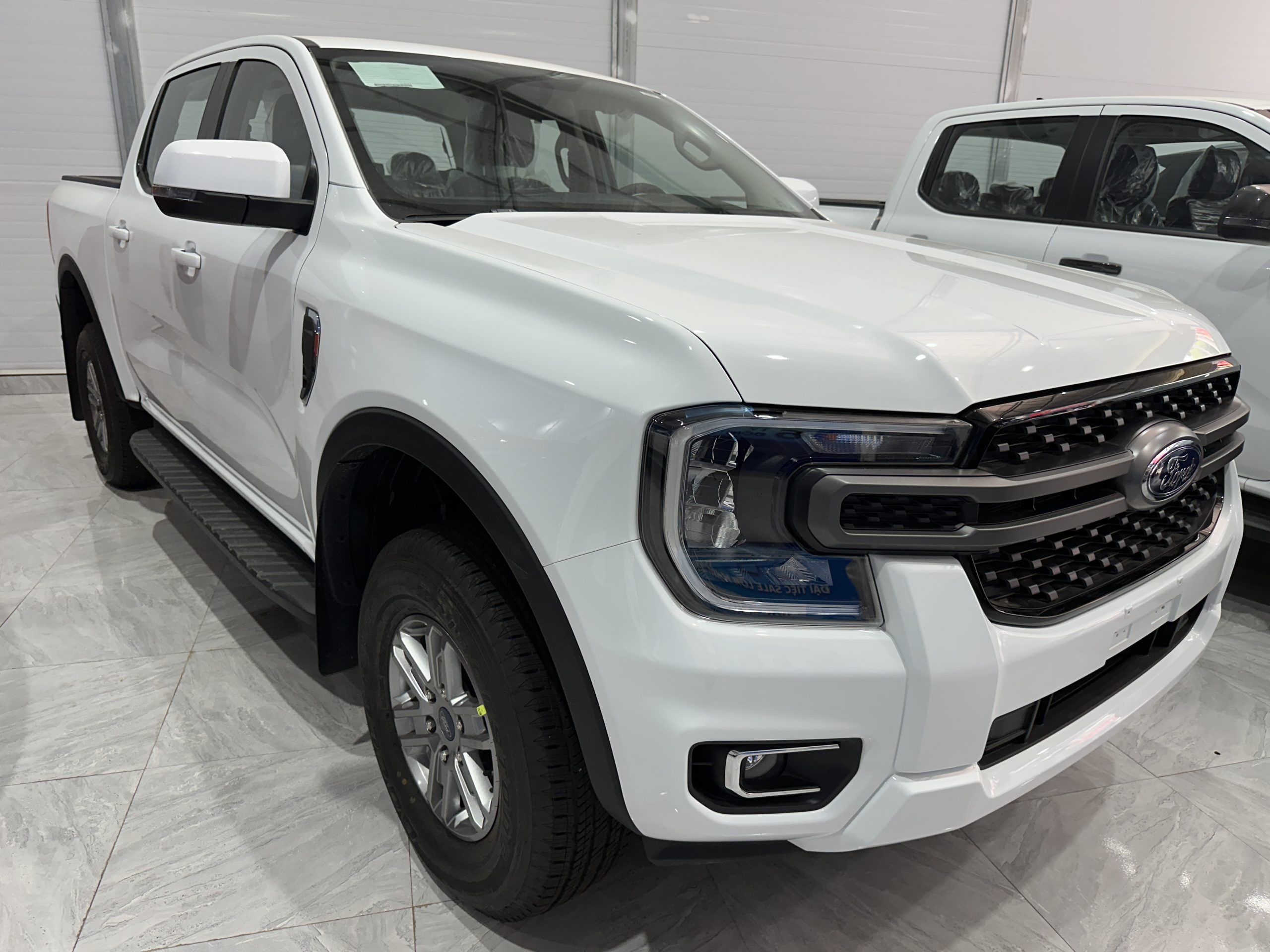 Chi tiết Ford Ranger XLS trong năm 2024